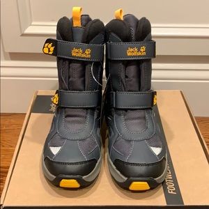 Jack Wolf Skin Polar Bear Texapore  Size 2